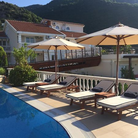 Monte Aria Panorama Suites Herceg Novi Esterno foto