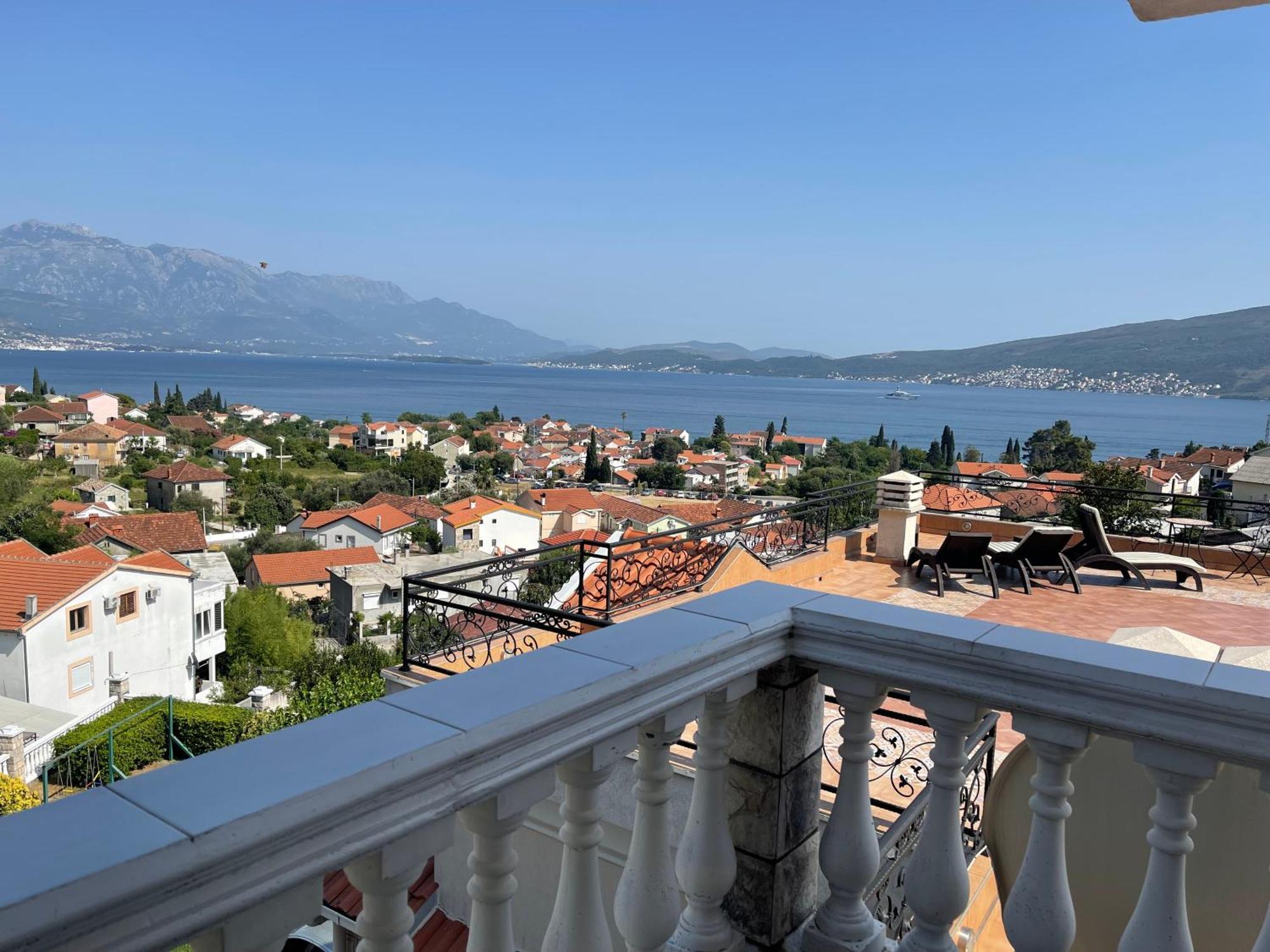 Monte Aria Panorama Suites Herceg Novi Camera foto
