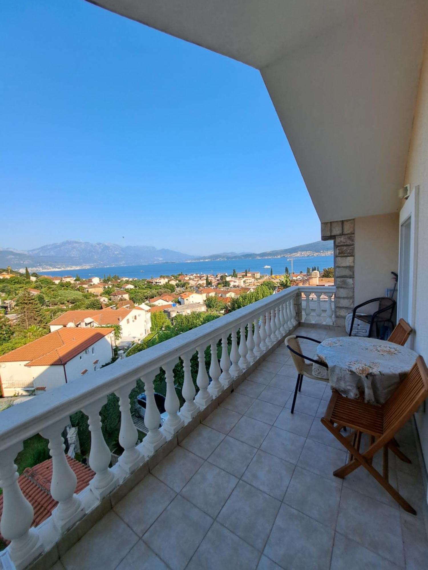 Monte Aria Panorama Suites Herceg Novi Camera foto