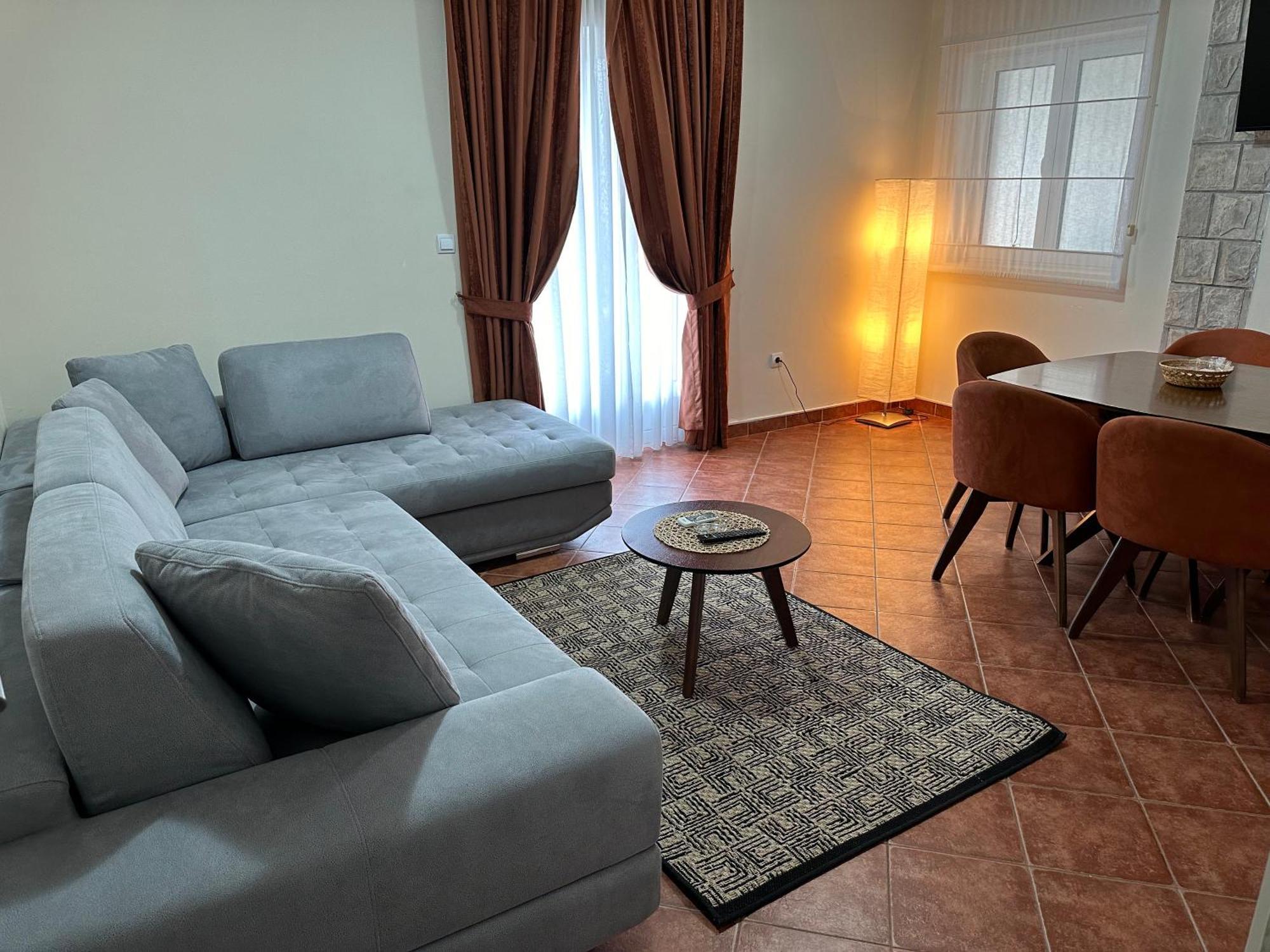 Monte Aria Panorama Suites Herceg Novi Esterno foto