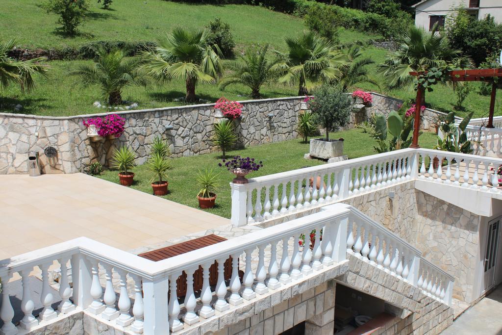 Monte Aria Panorama Suites Herceg Novi Esterno foto