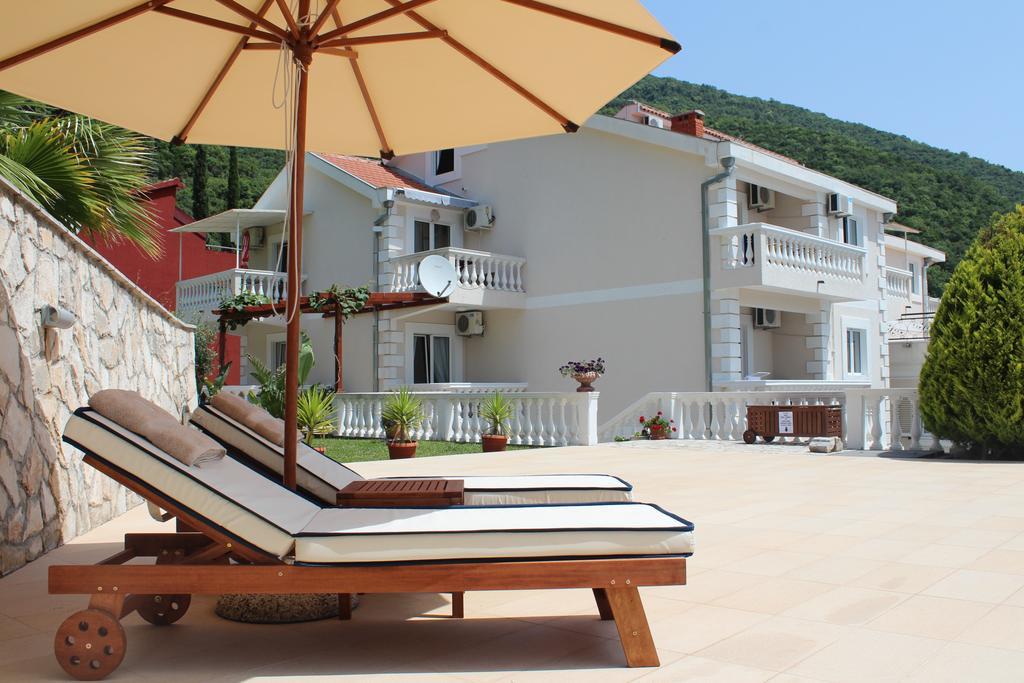 Monte Aria Panorama Suites Herceg Novi Esterno foto