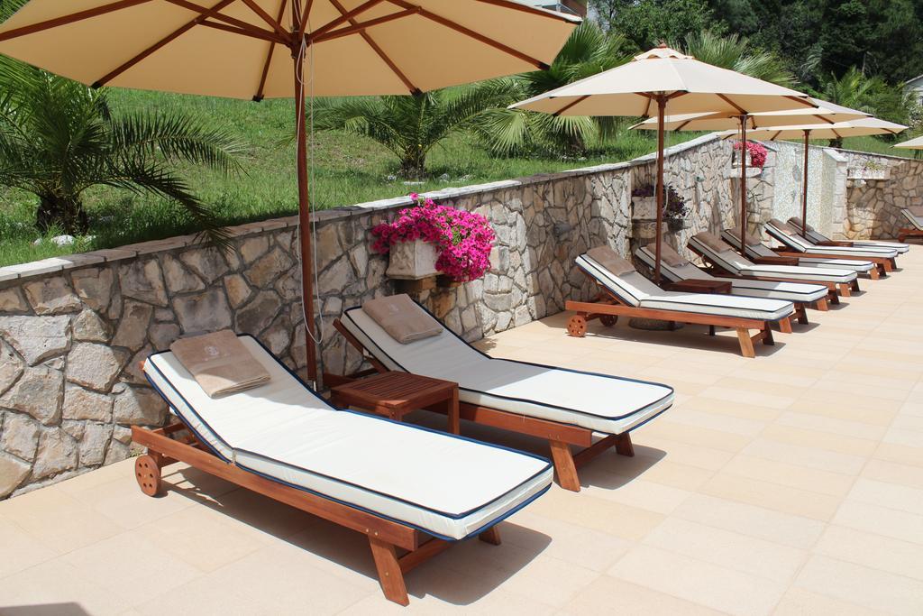Monte Aria Panorama Suites Herceg Novi Esterno foto