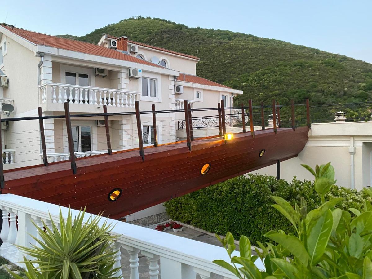Monte Aria Panorama Suites Herceg Novi Esterno foto